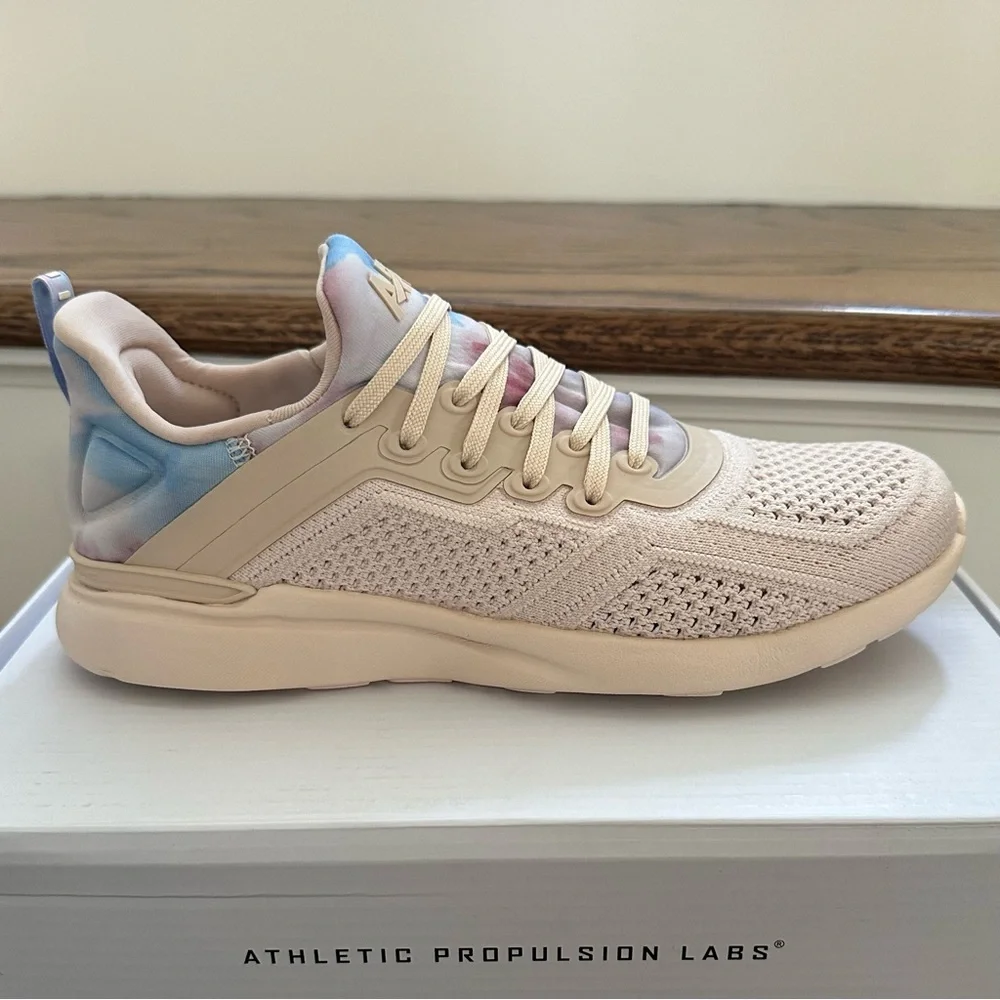 NWT APL Techloom Tracer Size 6 SOLD OUT style - Picture 7 of 10